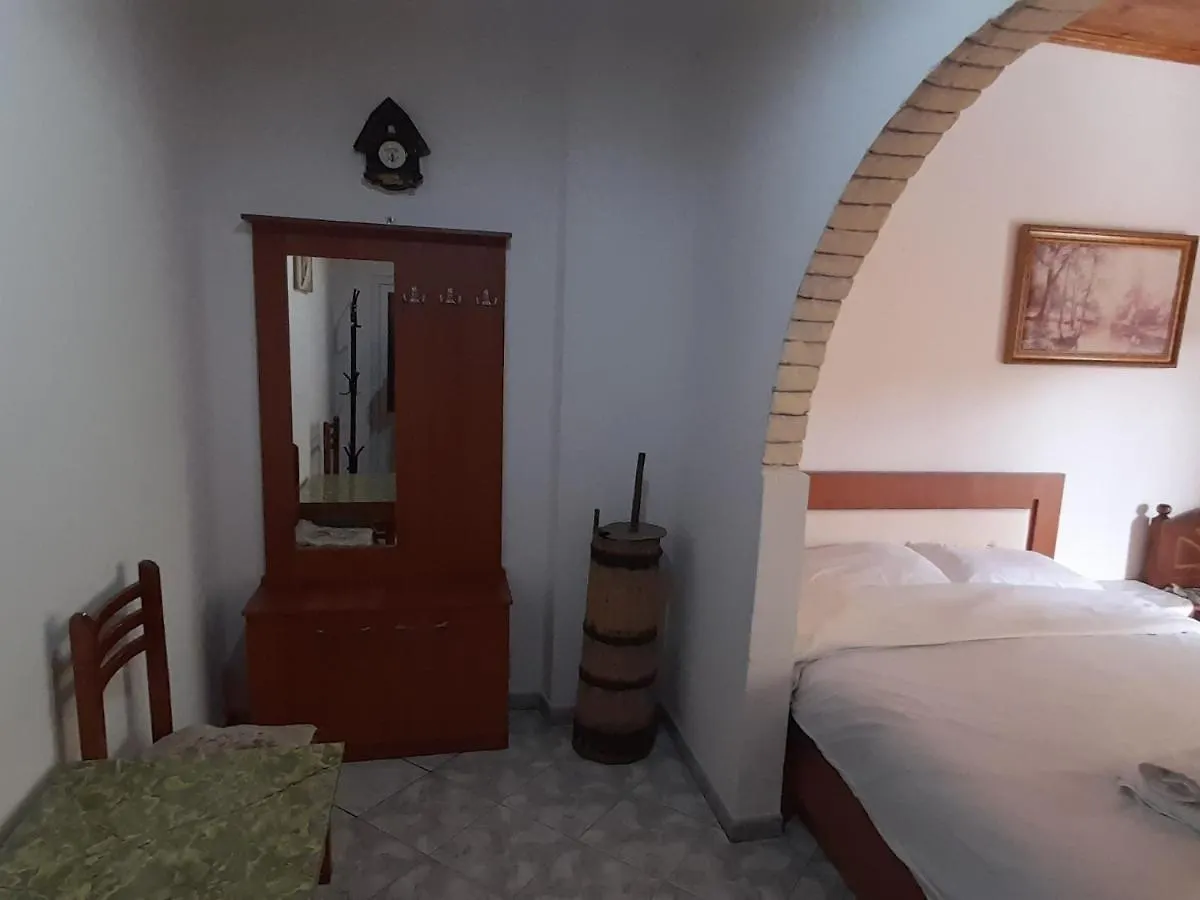 Pansiyon Honey-House “Kastrioti” Daire Përmet