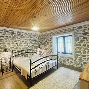 Villa Bujtina Cakuli, - Erseke, Rehove